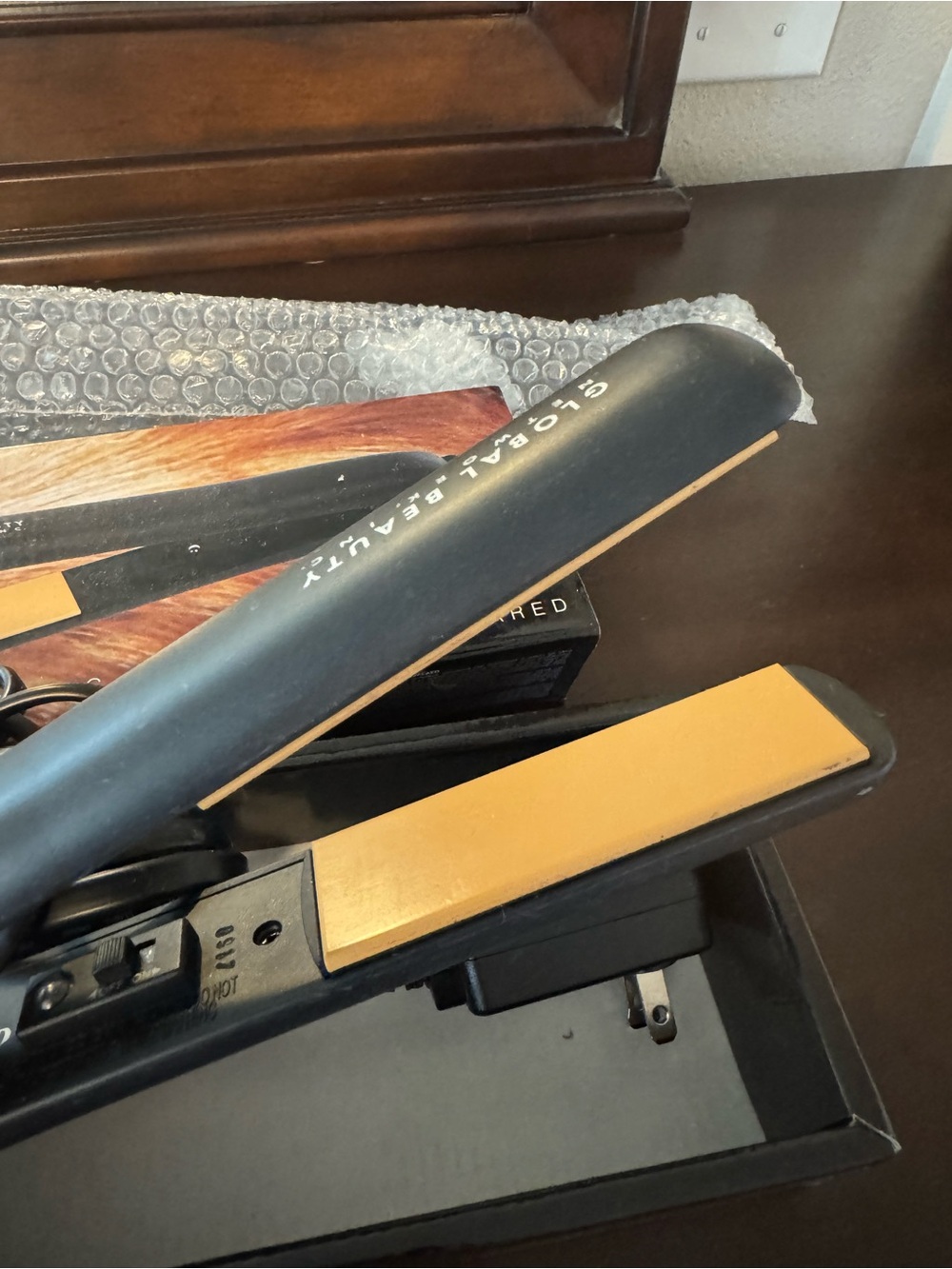 CHI Original Ceramic Flat Iron 1" Plates Hair Straightener - Picture 3 of 7